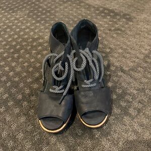 Sorel Joanie wedge sandals - Black - Size 8